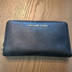 Michael Kors wallet black like new